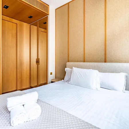 Prestigious Apartment, Eiffel Tower